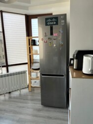 2-��������� �������� � 65.7 �² � 4/16 ����, ���-������ 53 � ������� ���� 17