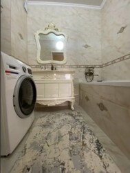 3-��������� �������� � 79.9 �² � 7/9 ����, ��� �������-2, ������� 2 ���� 1