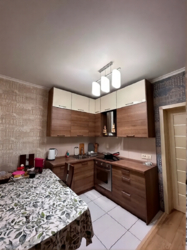 2-��������� �������� � 75 �² � 17/19 ����, ������������� 159 � ����������� ���� 4