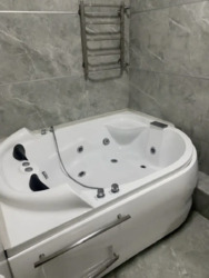 2-��������� �������� � 81 �² � 9/9 ����, ��� �������, ������� �������������� 138/4 ���� 13