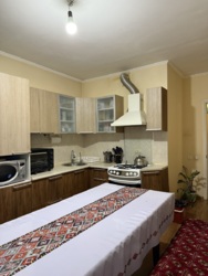 2-��������� �������� � 59 �² � 7/9 ����, ��������� 243� � ��������� ������� ���� 9