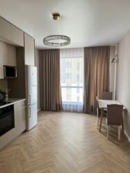 2-��������� �������� � 62 �² � 4/13 ����, ��������� 28 � ����������� ��������� ���� 1