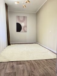 2-��������� �������� � 42 �² � 2/4 ����, ���������� 57� � ��������� ���� 2