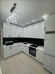 1-��������� �������� � 39.9 �² � 2/12 ����, ��������� 210/4 � �� ������� ����, ���� ������ ������ ���� 1