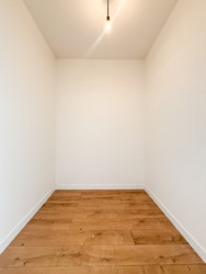 3-��������� �������� � 125.9 �² � 5/6 ����, ������� ������������� 71 ���� 14