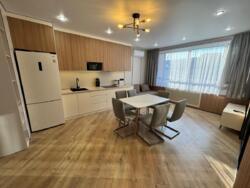 3-��������� �������� � 57 �² � 14/16 ����, ������� 31 � ������� ���� 7