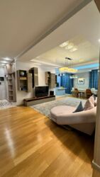 4-��������� �������� � 138 �² � 7/12 ����, ����������� 35� � ������ ���� 20