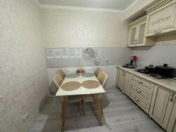 2-��������� �������� � 49 �² � 2/4 ����, ��� �����, ���������� 10 10 � ��������� ������ ���� 9