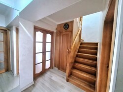 4-��������� �������� � 85.9 �² � 5/6 ����, �������� 154 ���� 26