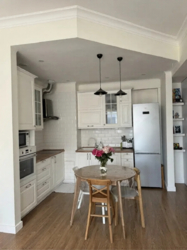 3-��������� �������� � 80 �² � 8/12 ����, ���������� 255 ���� 1