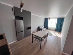 2-��������� �������� � 55 �² � 5/17 ����, ��������� 27� � ���� ��������� ���� 7