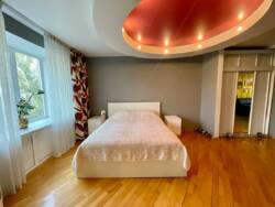 3-��������� �������� � 109 �² � 4/5 ����, �������� 4 � � ������ �������� - ������ ���� 2