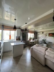 3-��������� �������� � 75 �² � 4/4 ����, ������ 73 � ������ ���� ��������� ������ ���� 13