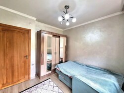 4-��������� �������� � 85.9 �² � 5/6 ����, �������� 154 ���� 10