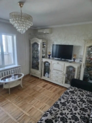 3-��������� �������� � 76 �² � 8/12 ����, ��� ������ 120 ���� 3