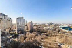 1-��������� �������� � 37 �² � 12/13 ����, ������ 24 ���� 17