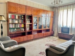 4-��������� �������� � 90.3 �² � 8/9 ����, ����������� 26 � �����������- ����������� ���� 6