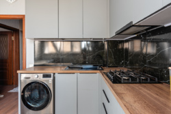 3-��������� �������� � 78 �² � 7/9 ����, ��� ������ 2 � ���� 5