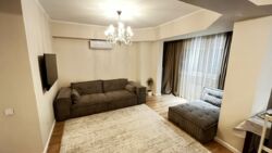 3-��������� �������� � 82,2 �² � 2/8 ����, ��������� 52 ���� 5