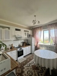 4-��������� �������� � 97 �² � 8/9 ����, ��� �����-1 23 ���� 1