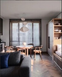 3-��������� �������� � 90 �² � 8/18 ����, ���-������ 41/6 � ���� 5 ���� 1