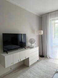 2-��������� �������� � 43 �² � 4/4 ����, ��� �10 8� ���� 6