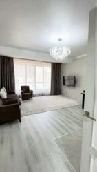 3-��������� �������� � 100 �² � 4/14 ����, �������� 277/7 ���� 6