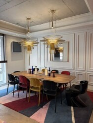 3-��������� �������� � 190 �² � 1/4 ����, ����������� 55 ���� 13