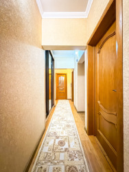 3-��������� �������� � 70 �² � 6/9 ����, ��� �����-4 75 ���� 15