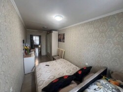 2-��������� ��������, 41 �², 4/4 ����, �������� 64� � �������� -�������� ���� 3