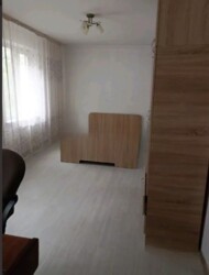 3-��������� �������� � 55.8 �² � 4/5 ����, ��� ��������, �������� 284/1 ���� 2