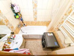 3-��������� �������� � 70 �² � 6/9 ����, ��� �����-4 75 ���� 17