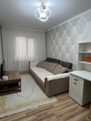 4-��������� �������� � 90 �² � 3/5 ����, ��� �����-3� � ����� �����-�������� 123 ���� 6