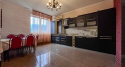 2-��������� �������� � 127 �² � 8/13 ����, ���-������ 95 � ��������� ���� 3