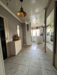 3-��������� �������� � 75 �² � 4/4 ����, ������ 73 � ������ ���� ��������� ������ ���� 4