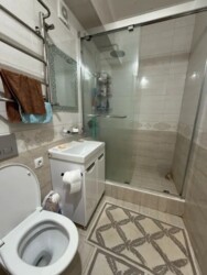 2-��������� �������� � 52 �² � 2/4 ����, �������� 168 � ��������� �������� ���� 9