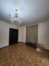 3-��������� �������� � 76.4 �² � 2/12 ����, ����������� 53 � ���� �� ����������� ���� 20