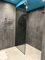 3-��������� �������� � 190 �² � 1/4 ����, ����������� 55 ���� 33