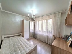 4-��������� �������� � 85.9 �² � 5/6 ����, �������� 154 ���� 6