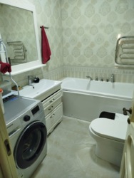 3-��������� �������� � 122.3 �² � 3/10 ����, �������� 309 � �������� �������� ���� 4