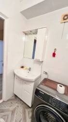 2-��������� �������� � 43 �² � 8/10 ����, ��������� 481/1 � ����� ���� 8