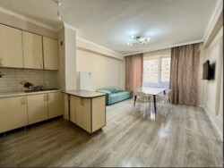 3-��������� �������� � 90.7 �² � 6/15 ����, ���� �� ���� 6