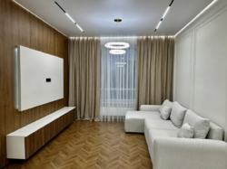 3-��������� �������� � 90 �² � 6/17 ����, ���-������ 41 � ���������� ���� 1