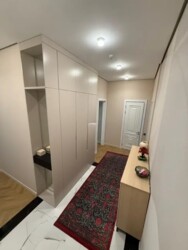 3-��������� �������� � 107 �² � 10/10 ����, ���������� 270 ���� 3