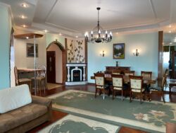 2-��������� �������� � 92 �² � 15/18 ����, ���������� 145 ���� 8