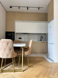 3-��������� �������� � 75 �² � 2/16 ����, ������ ������ 11 ���� 17