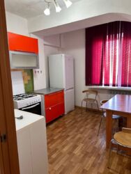 2-��������� �������� � 57.1 �² � 8/9 ����, �������� ������ � �������-�������� ������ ���� 9