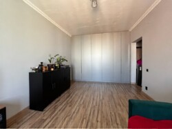 1-��������� �������� � 38.3 �² � 12/16 ����, ������� 36/7 ���� 4