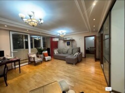 2-��������� �������� � 70 �² � 4/5 ����, ���� 35/37 � ����/���������� ���� 2