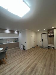 2-��������� �������� � 63 �² � 8/10 ����, ���� �� 285/8 ���� 10